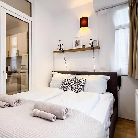 Sunshine - Zentrum - Kostenfreier Tiefgaragenstellplatz Leipzig