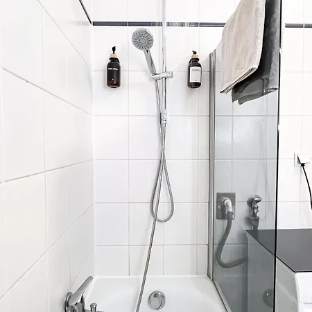 Apartment Sunshine - Zentrum - Kostenfreier Tiefgaragenstellplatz