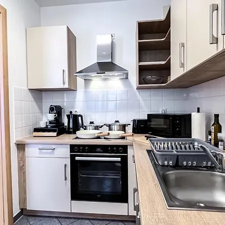 Sunshine - Zentrum - Kostenfreier Tiefgaragenstellplatz Apartament