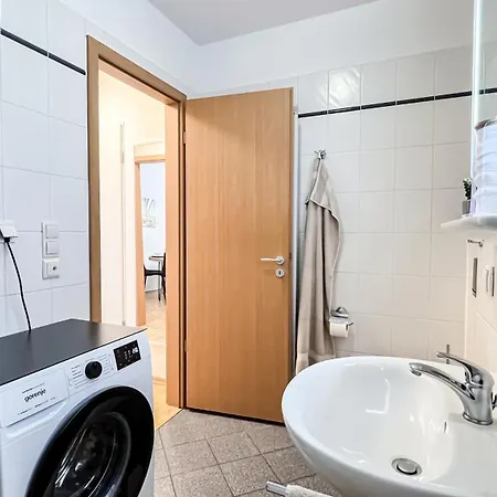 Sunshine - Zentrum - Kostenfreier Tiefgaragenstellplatz * Lipsk